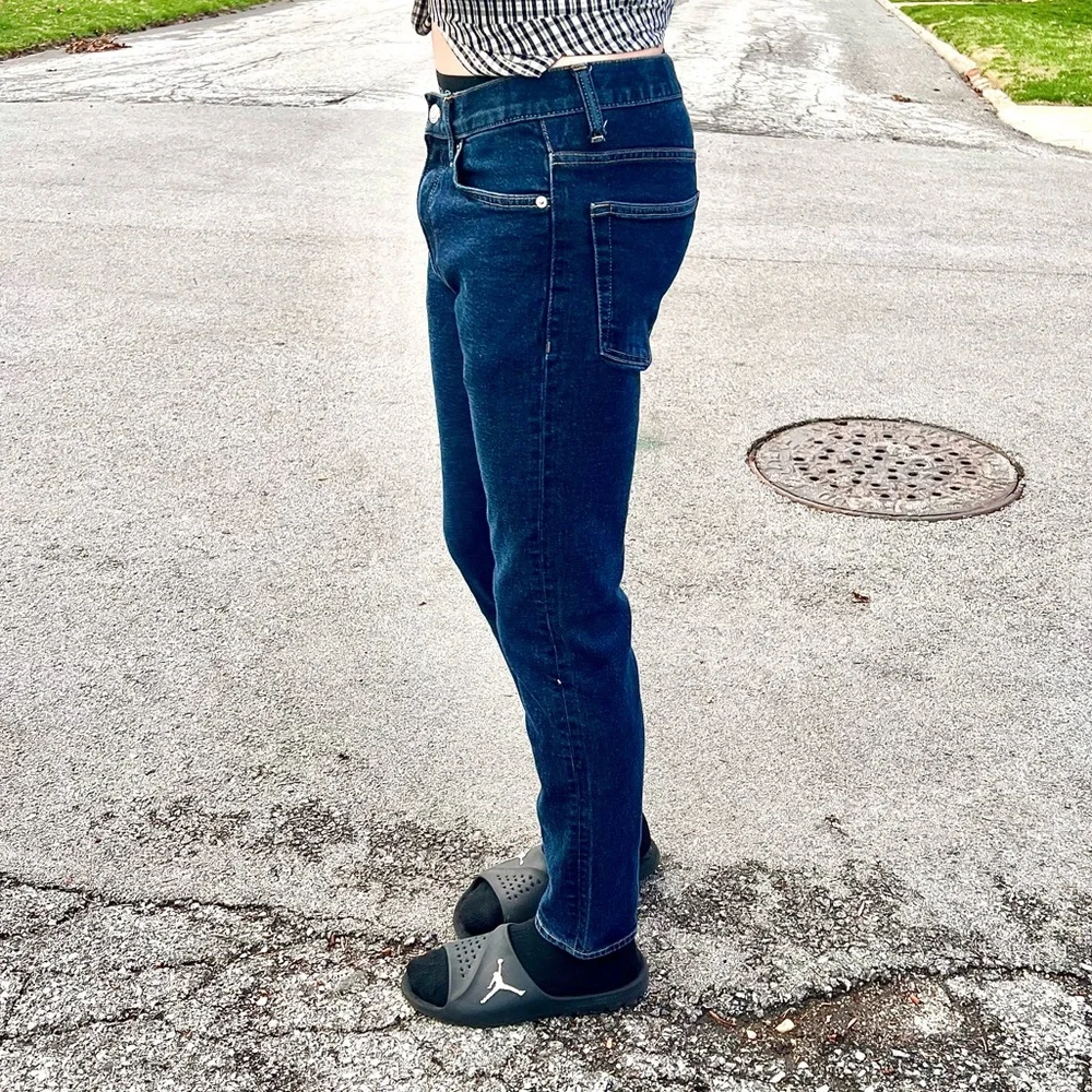 - H&M Sz 31 Slim Coupe Etroite Dark Wash Jeans! EUC!